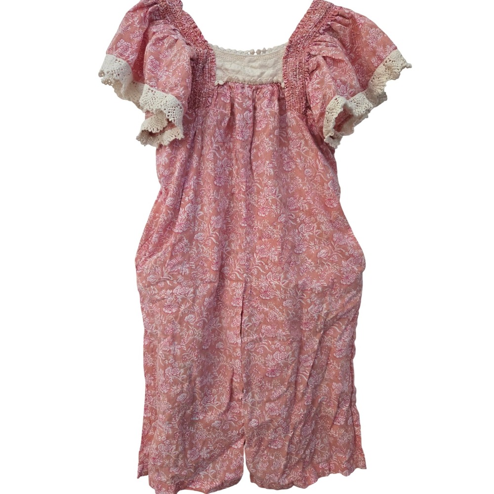 LOUIS MISHA Romper Floral Pink White Crochet Trim Smocked Neck Summer Outfit‎